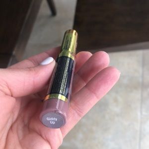 Lipsense liquid Lip Color in Giddy Up